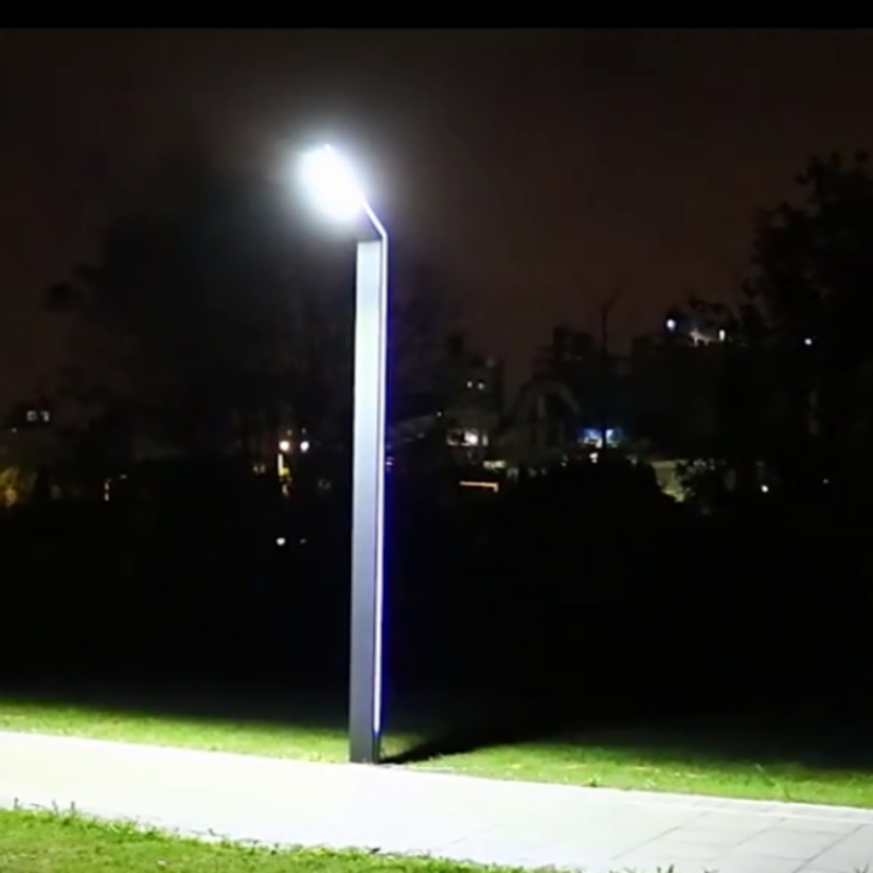 Power Tools Zones - ガーデンピラーライト太陽光発電景観照明装飾公園歩行者ゾーンポストランタンブルーライトストリップ